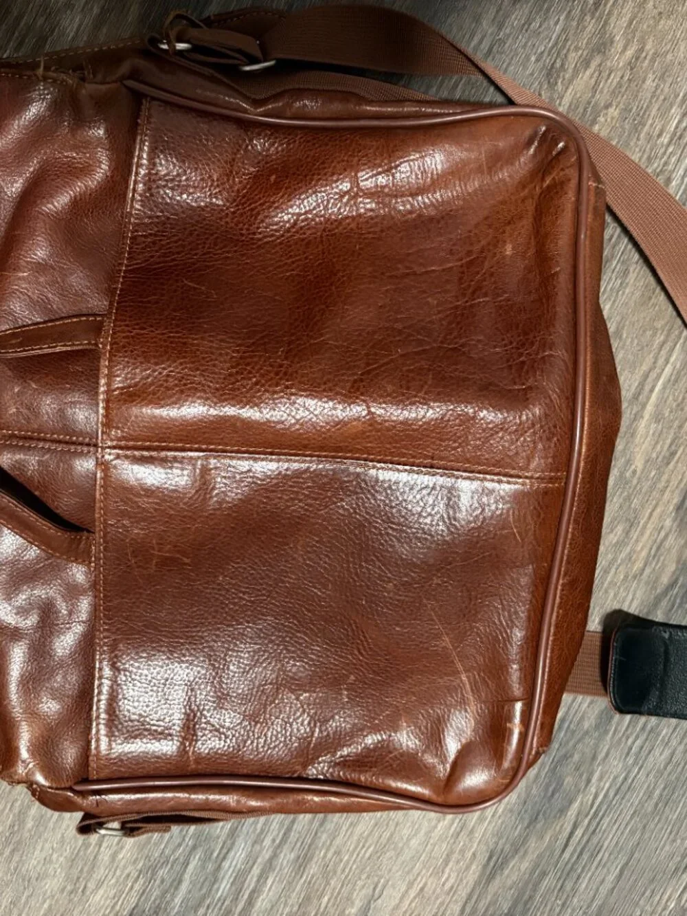 Vintage Wilson Leather Camel Brown Messanger Laptop Shoulder Bag